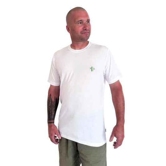 Man wearing bamboo crew neck t-shirt in bright white - Robumi Lifestyle